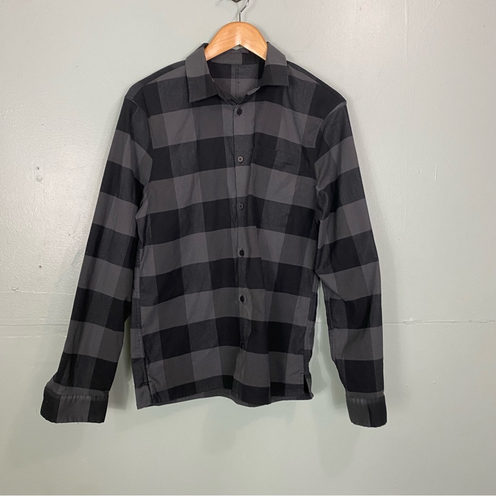 Lululemon Masons Peak Gray Black Plaid Flannel Shirt Medium?? Compare Measurem.